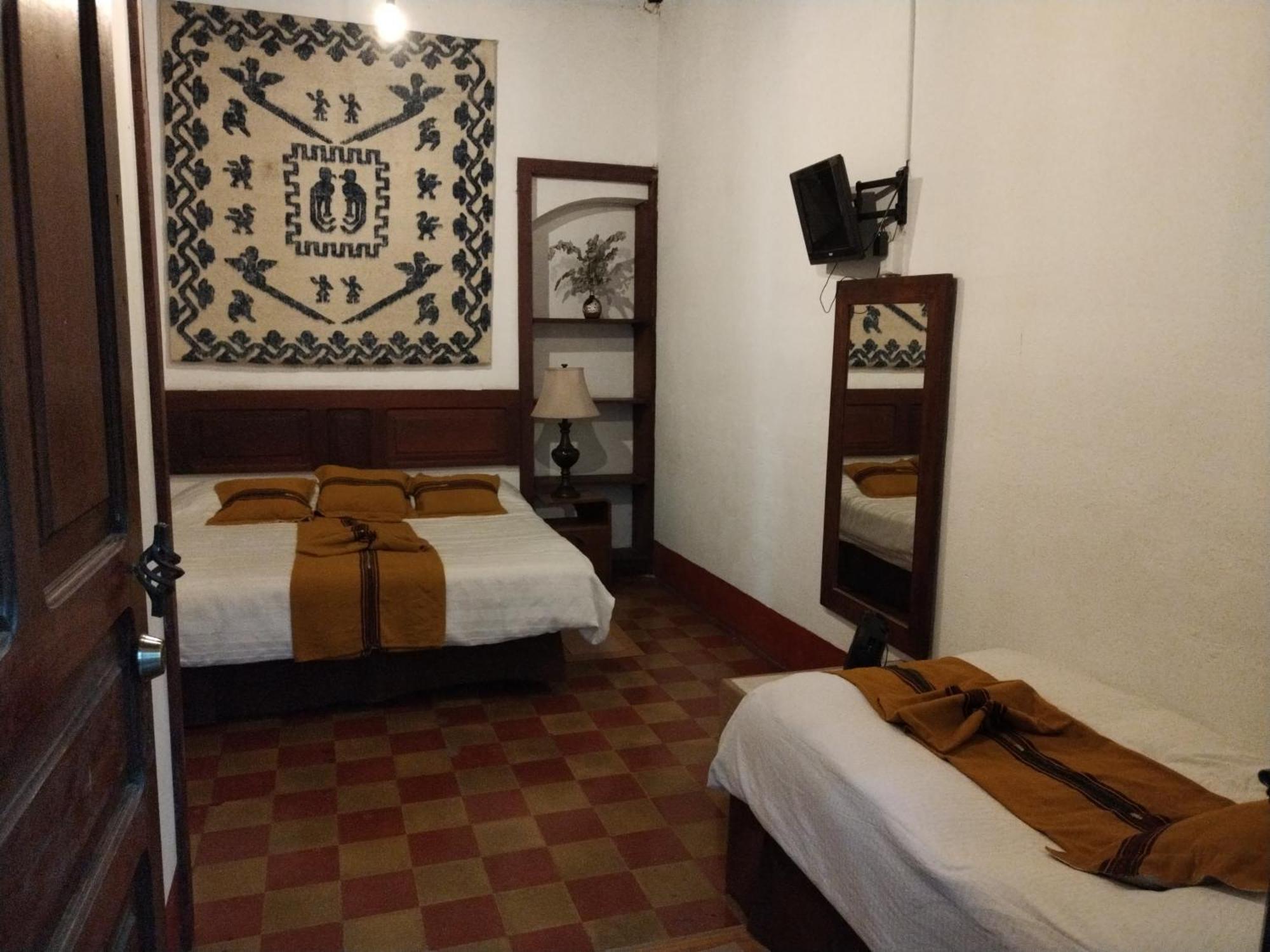 Hotel Casa Chapultepec Cobán 外观 照片
